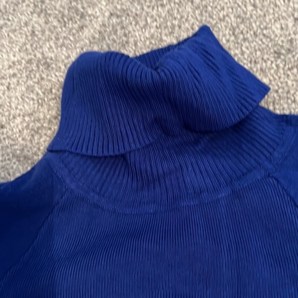 INC dark blue chic turtleneck sweater dress with gold chain belt size medium - Picture 5 of 5